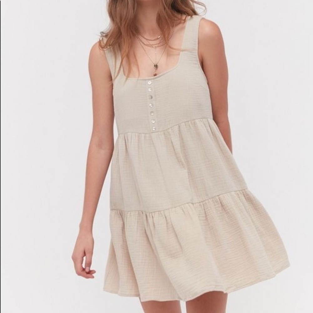 Urban Outfitters Babydoll Dress M Beige Gauze Tiered Cotton Boho Sleeveless Soft